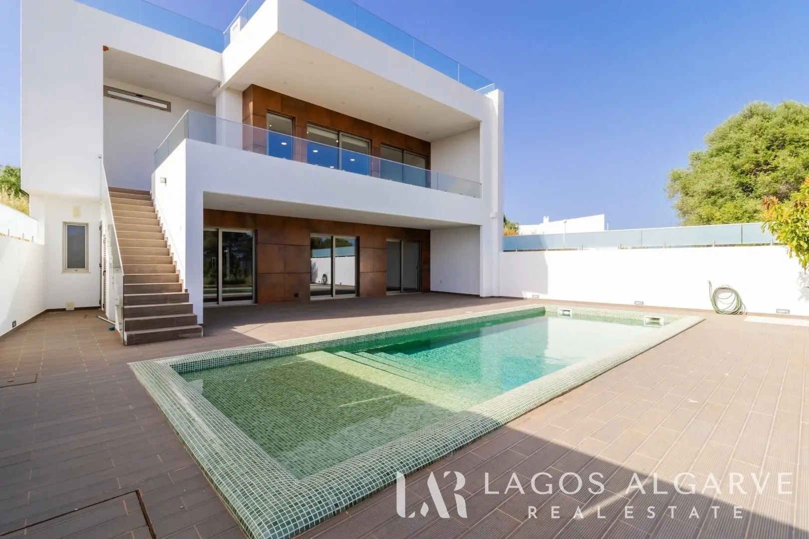 2 - house for sale in mexilhoeira grande algarve portugal
