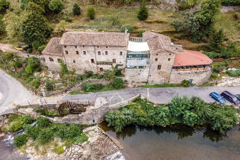 Casa con 9 dormitorios