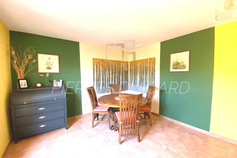 2 - house for sale in collias gard france