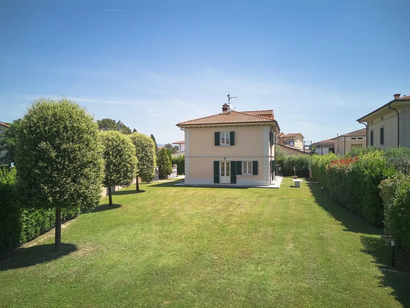 1 - vendita villa lucca toscana italia
