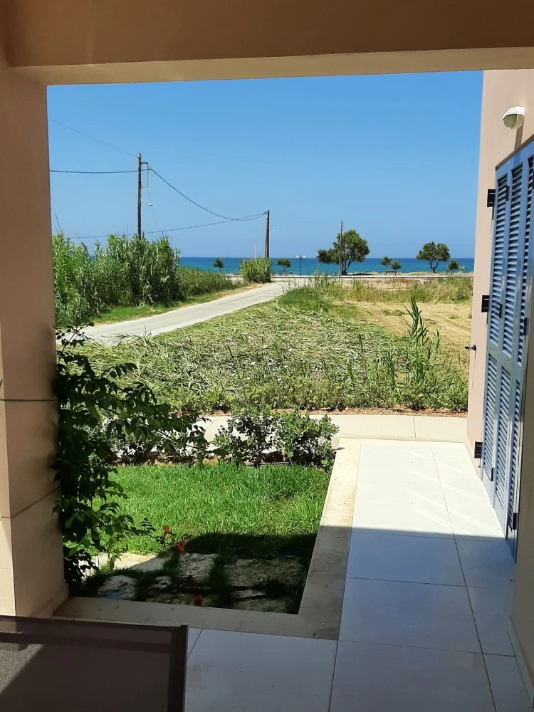 2 - sea view apartment for sale in máleme crete greece