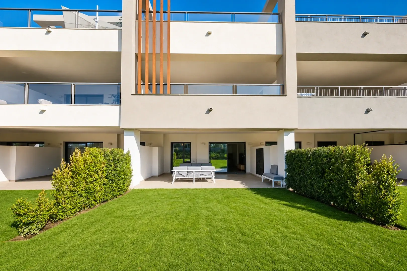 2 - venta apartamento casares - costa del sol andalucía españa