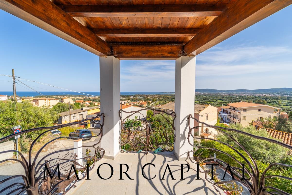 1 - verkoop villa uitzicht op zee budoni sardinia italië