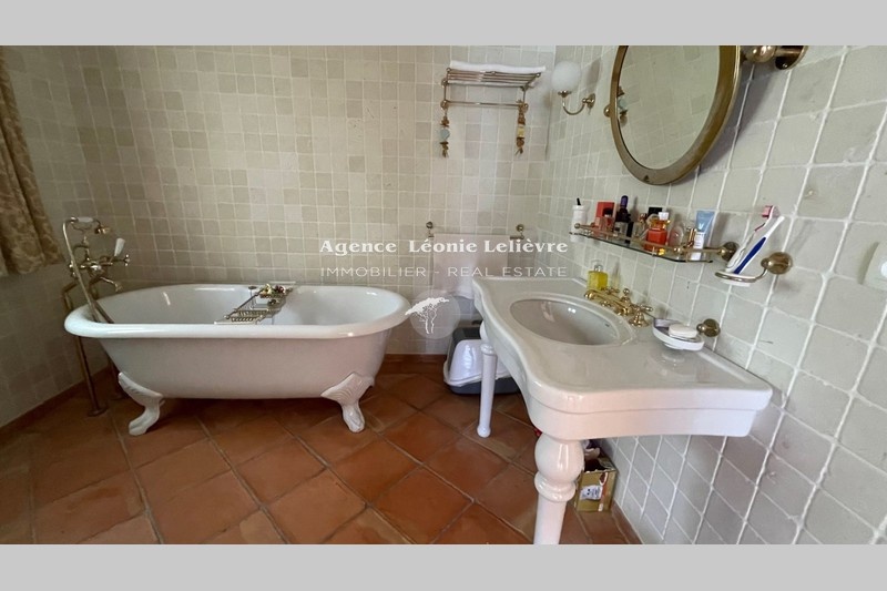 2 - venta casa vista al mar les issambres var francia