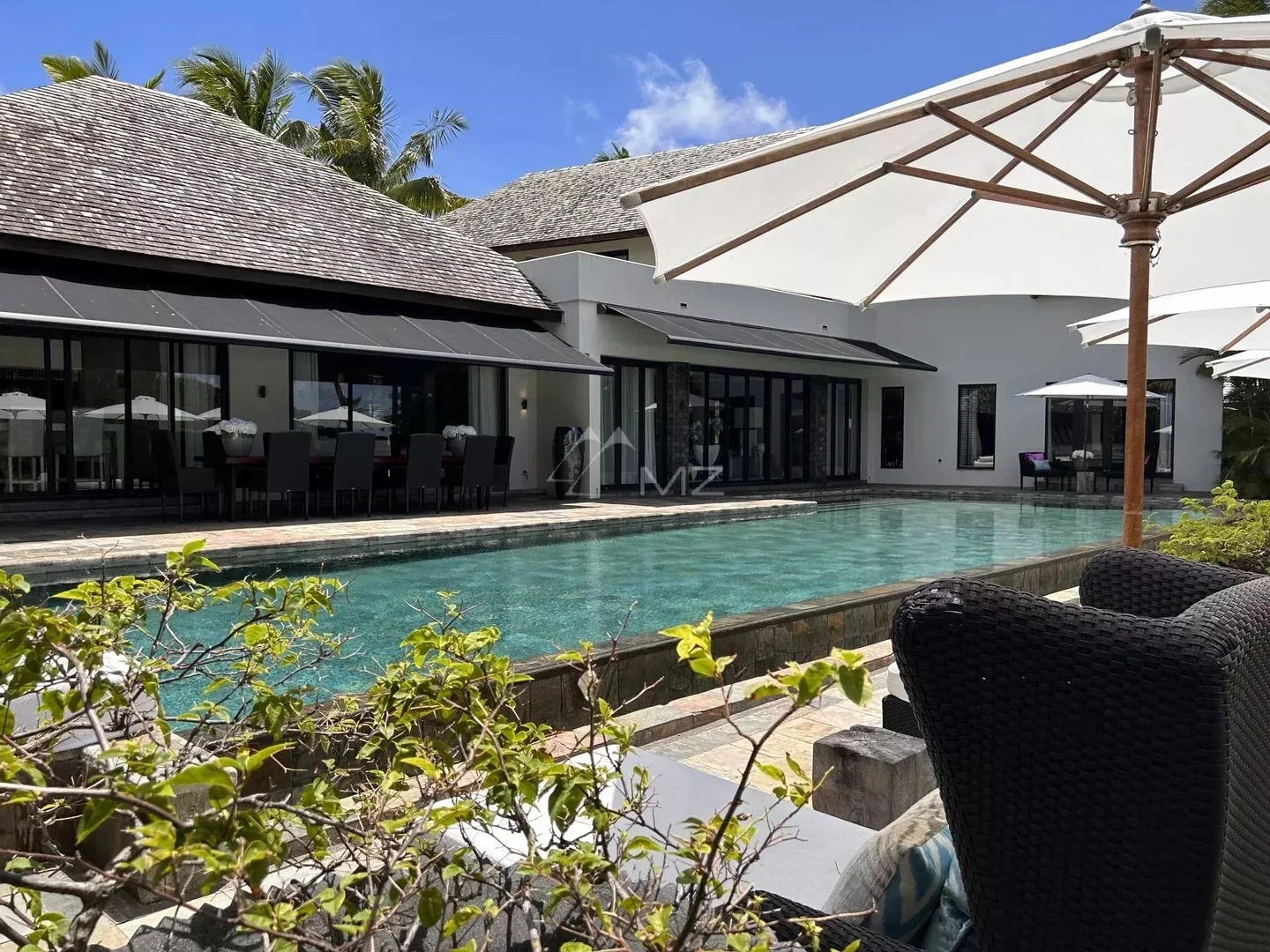 Maison vue mer avec piscine