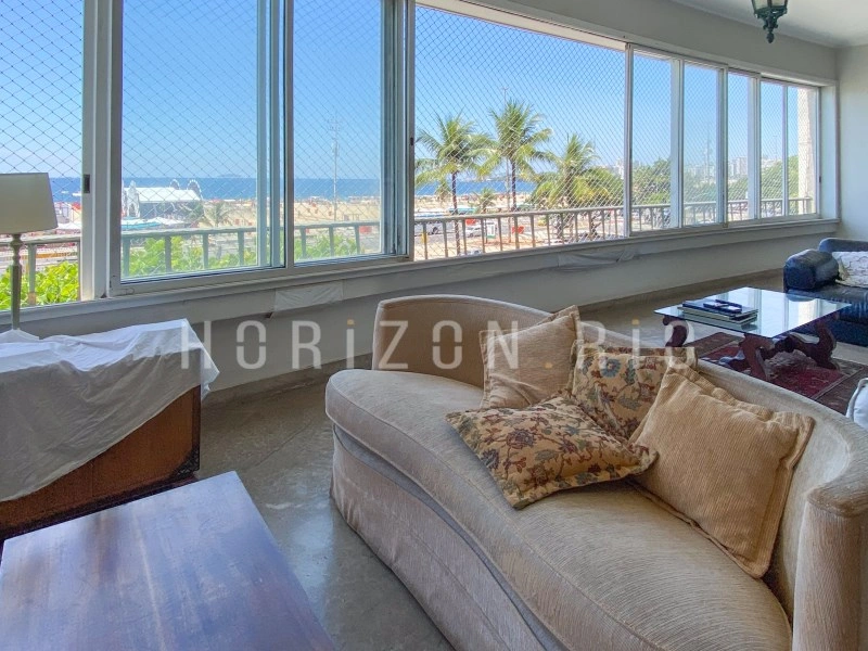 4 bedroom sea view apartment