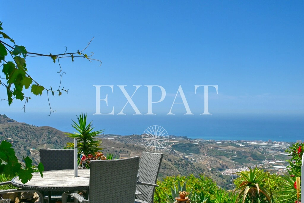 2 - sea view house for sale in arenas de velez andalusia spain
