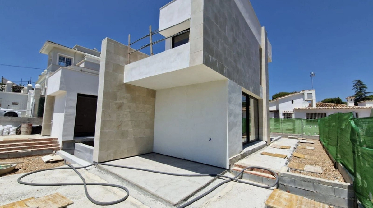 1 - verkoop villa uitzicht op zee nueva andalucia andalusië spanje