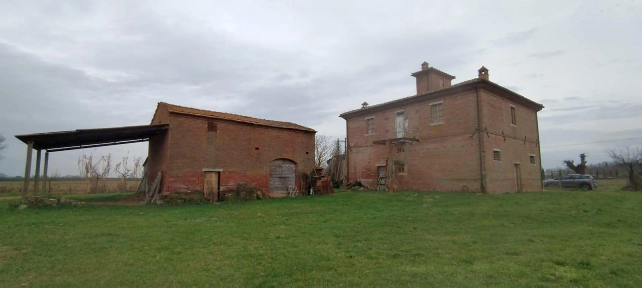 2 - estate for sale in sinalunga tuscany italy