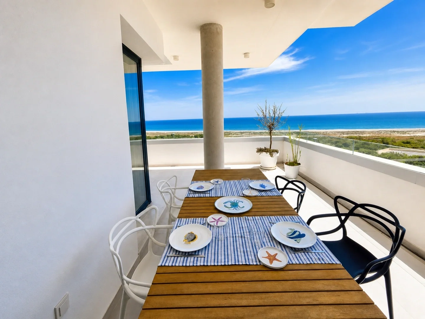 1 - verkoop appartement aan het water la alcaidesa andalusië spanje
