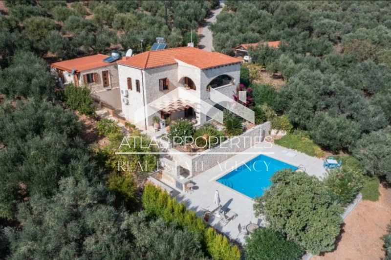 1 - verkoop huis uitzicht op zee voúves crete griekenland