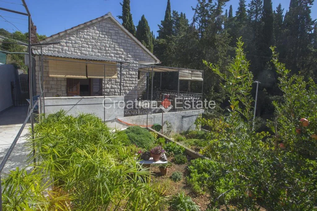 2 - vendita casa spiaggia a piedi brač spalatino-dalmata croazia