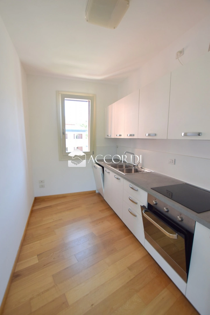 2 - verkoop appartement montebelluna veneto italië