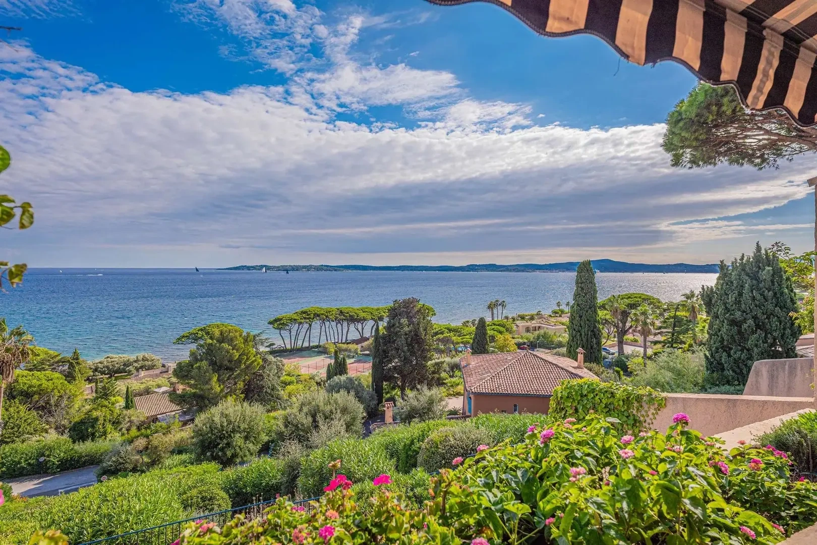1 - affitto vacanze appartamento vista mare sainte-maxime var francia