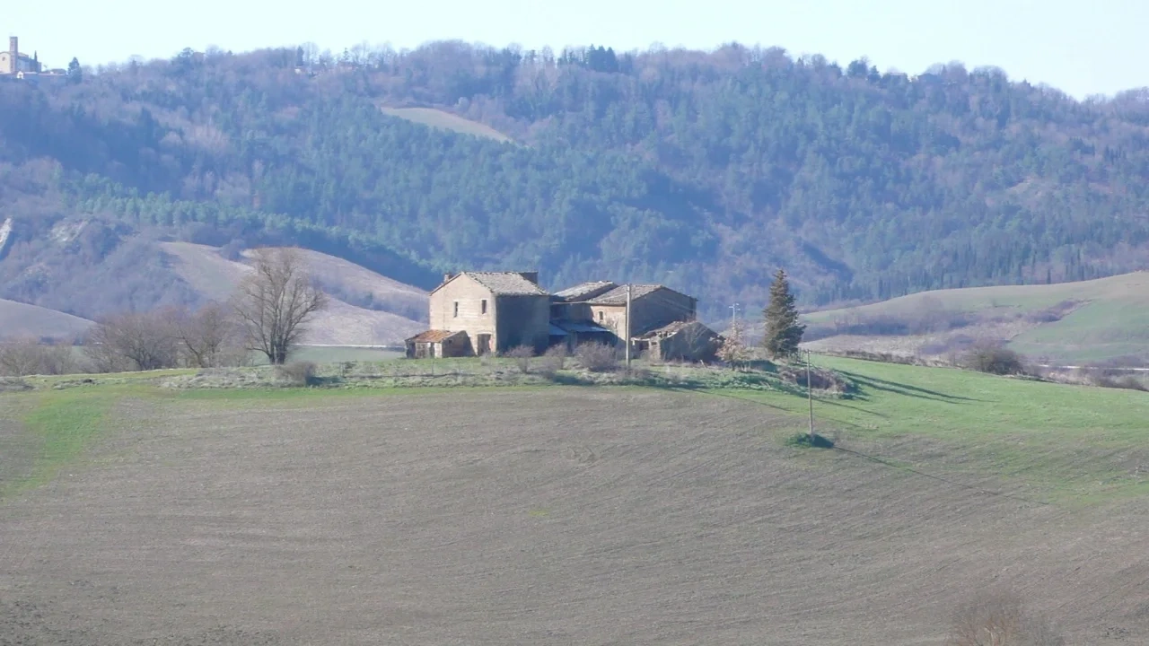 2 - vendita proprietà sorano toscana italia
