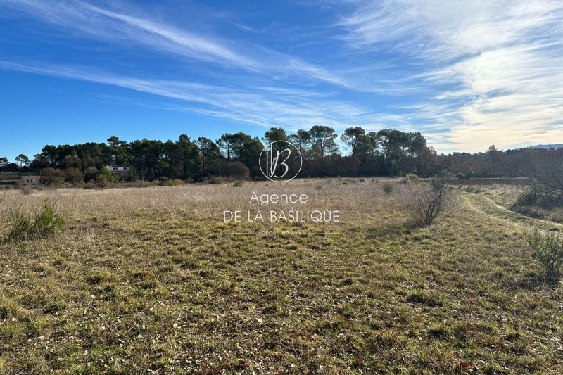 1 - plot of land for sale in saint-maximin-la-sainte-baume var france