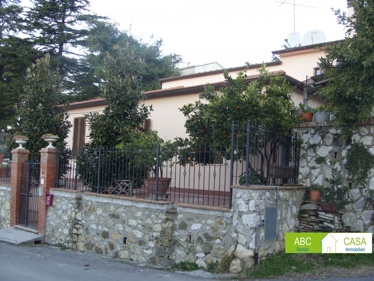 2 - venda casa santa luce toscana itália