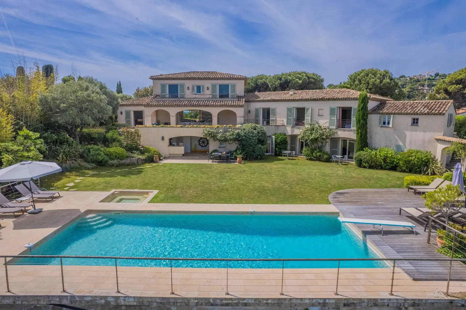 2 - sea view house for sale in sainte-maxime var france