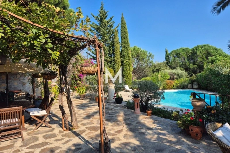 1 - house for sale in le plan-de-la-tour var france