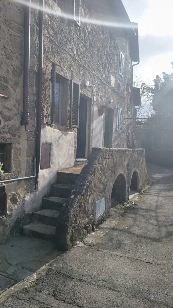 2 - house for sale in arcidosso tuscany italy