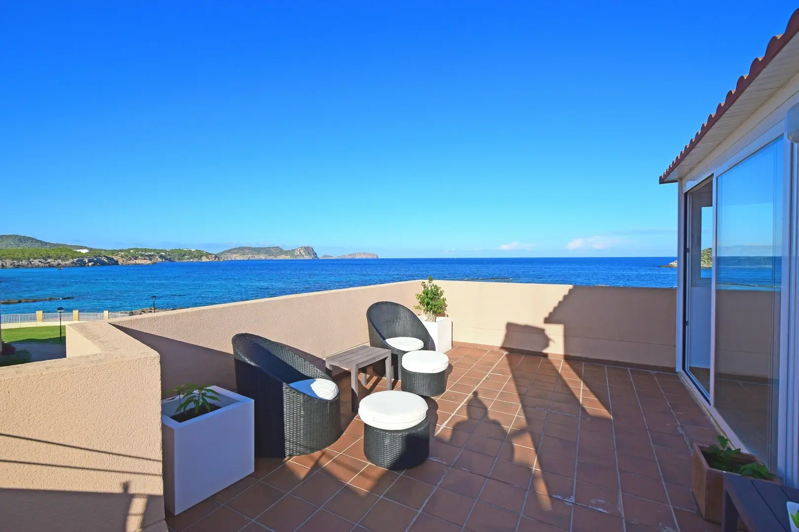 1 - vente appartement pieds dans l'eau santa eulalia del río ibiza - baléares espagne