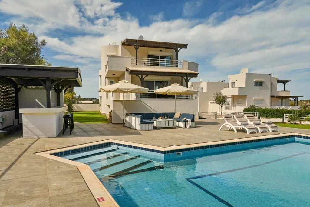 2 - vente villa vue mer mílatos crète grèce
