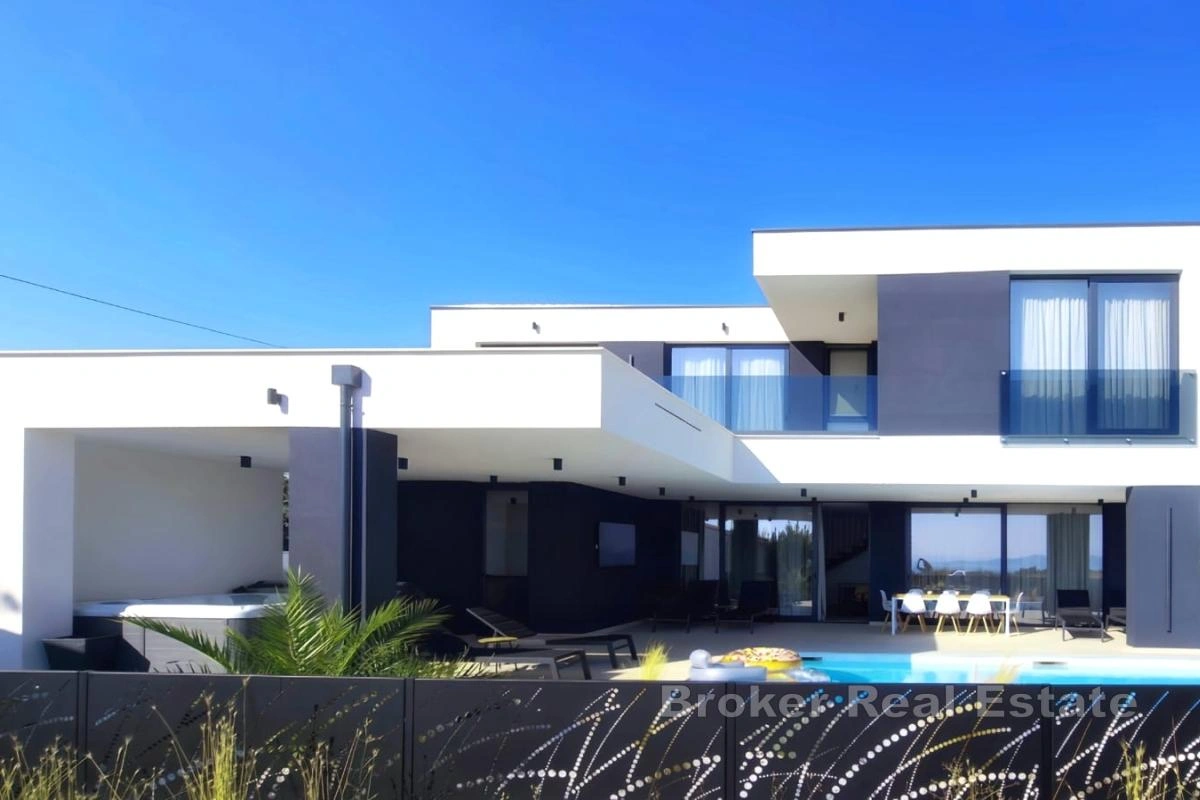 2 - venta casa vista al mar zadar zadar croacia