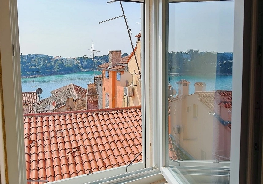 2 - verkoop appartement aan het water rovinj istria kroatië