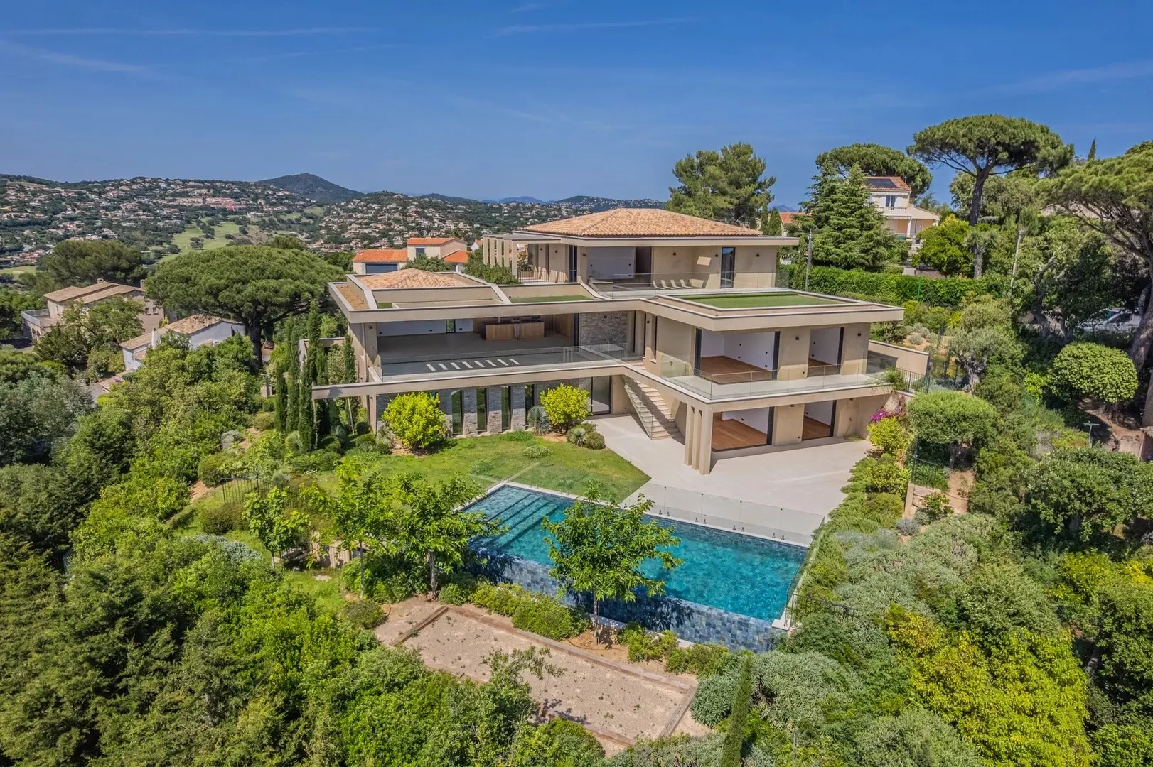 1 - venda villa vista de mar sainte-maxime var frança