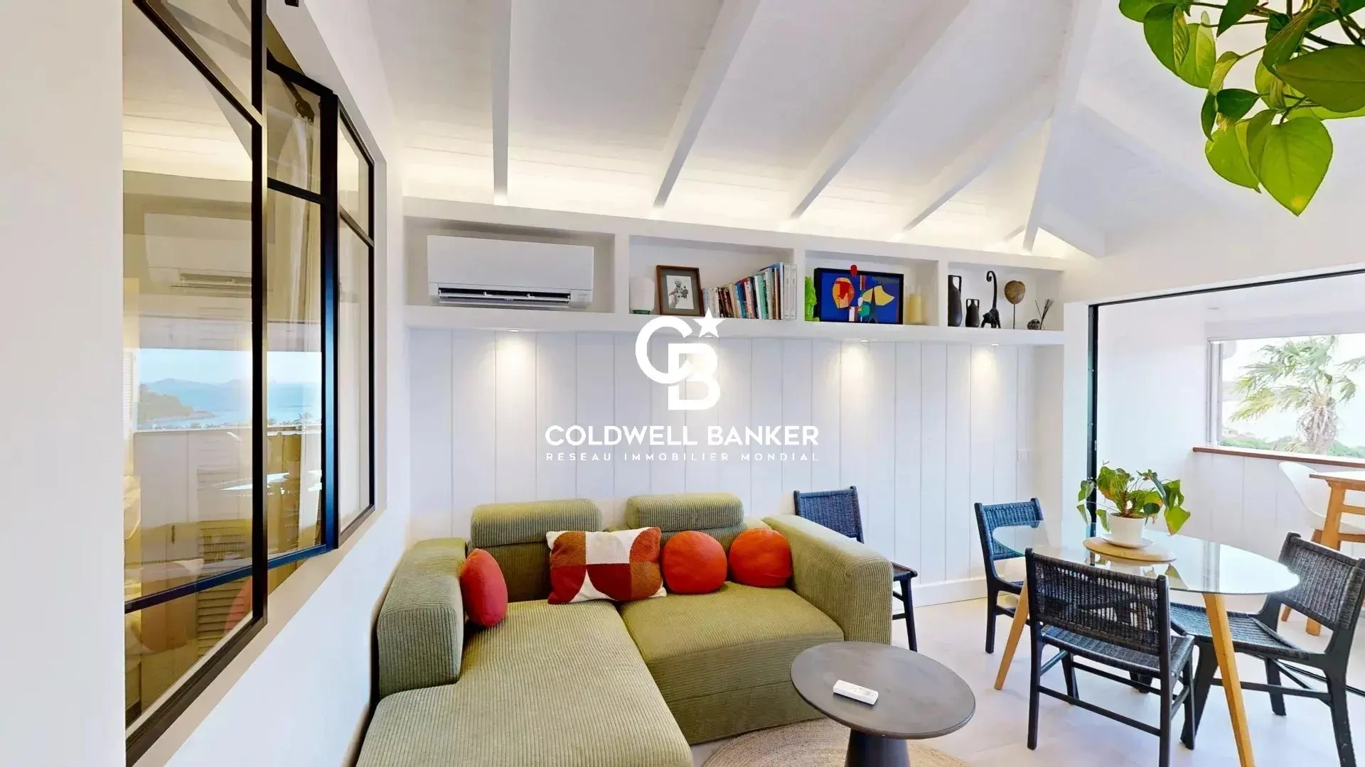 Apartamento vista al mar con terraza