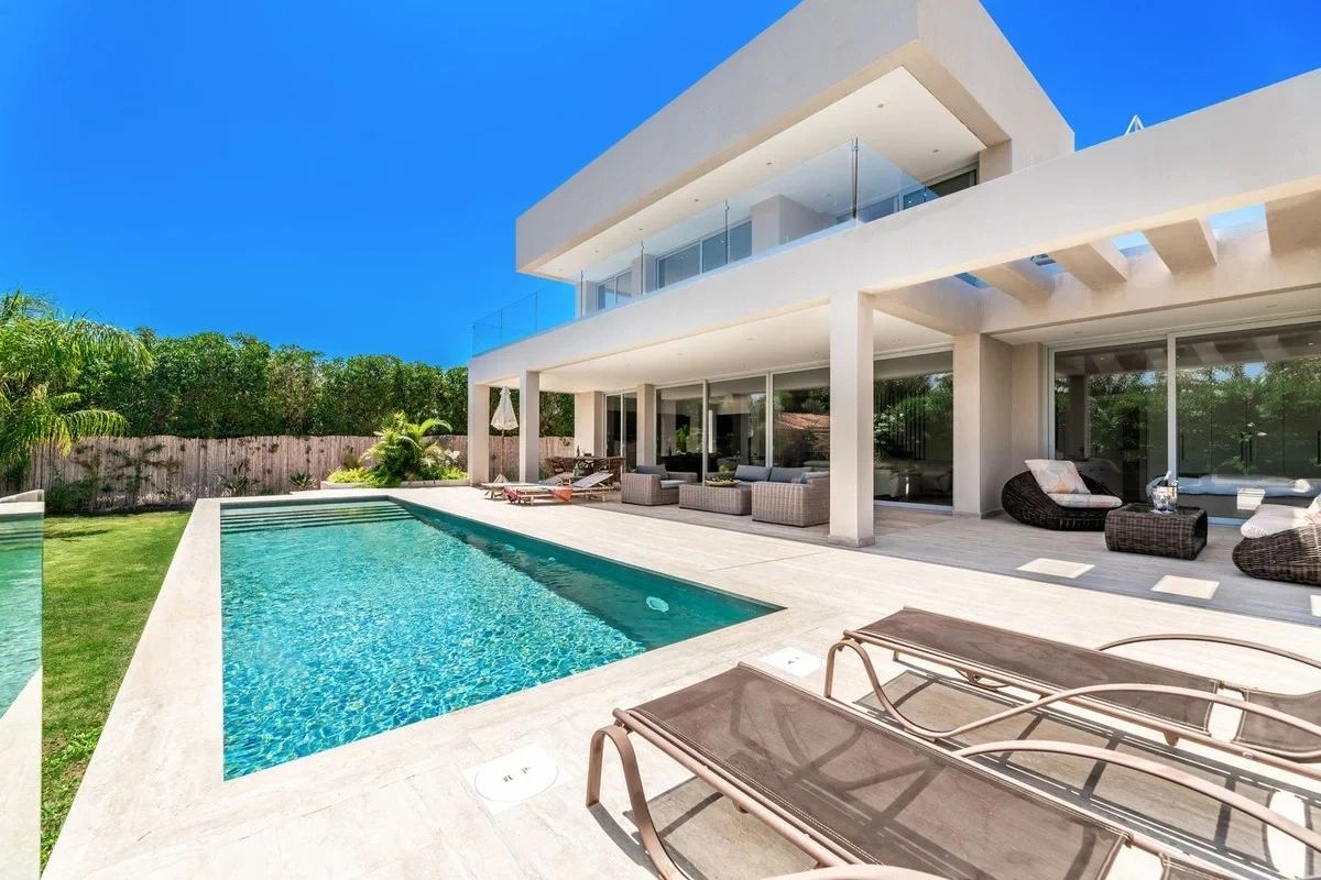 1 - venta casa a pie de playa san pedro de alcántara andalucía españa
