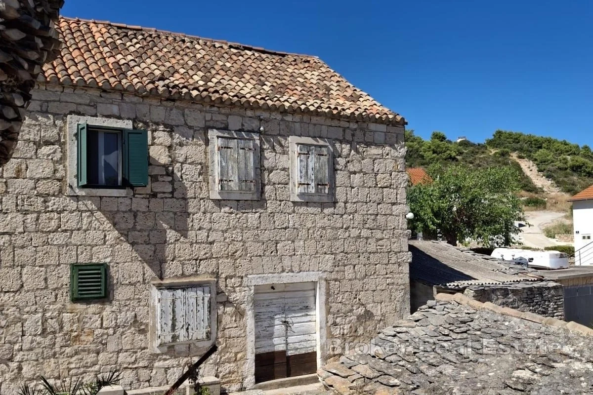 1 - vendita casa spiaggia a piedi vis spalatino-dalmata croazia