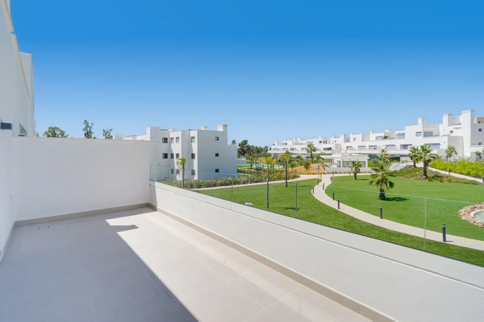 2 - продажа квартира пляж пешком estepona - costa del sol андалусия испания
