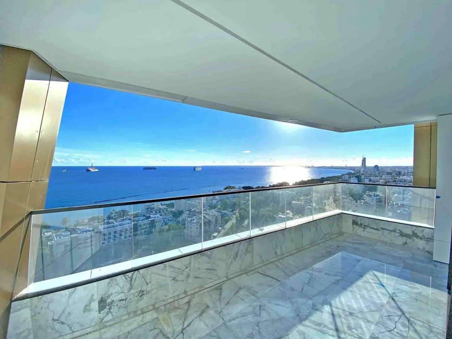 2 - venta apartamento vista al mar yermasoyia limassol chipre