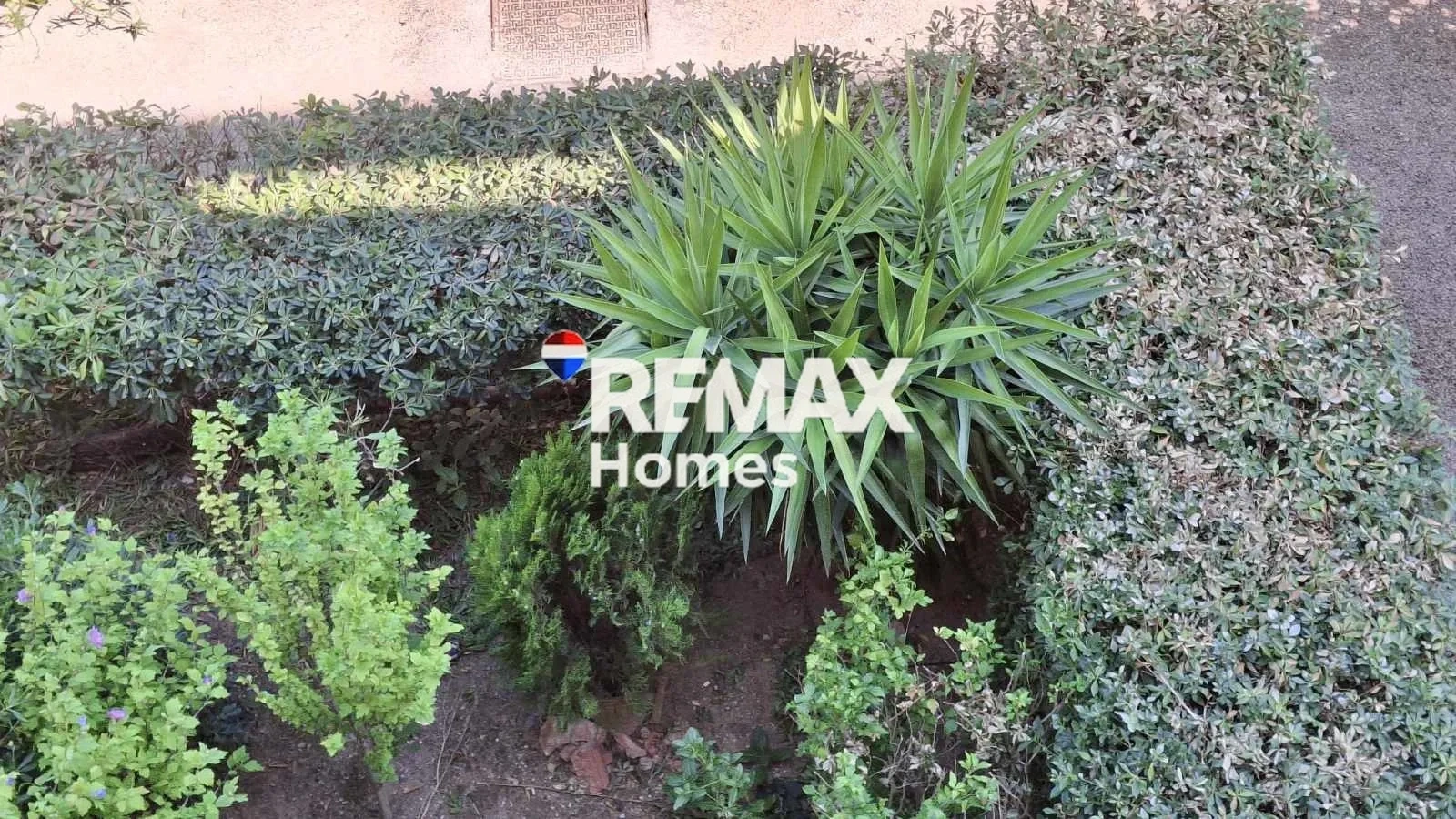 2 - plot of land for sale in argyroúpoli attica greece