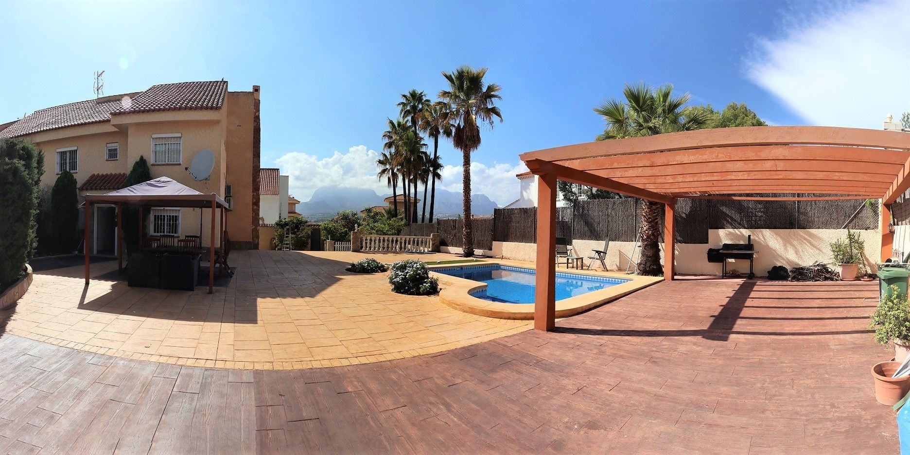 Casa con piscina
