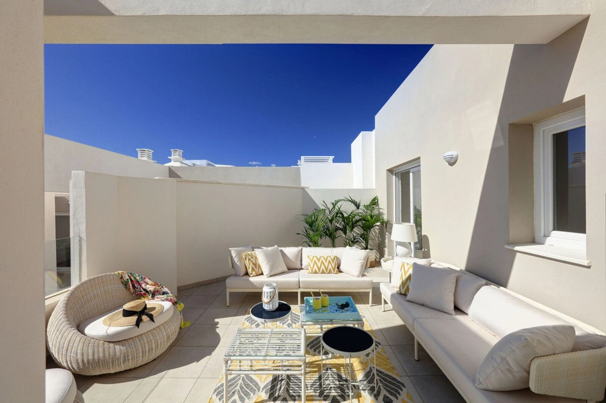 2 - vente appartement vue mer nueva andalucia andalousie espagne