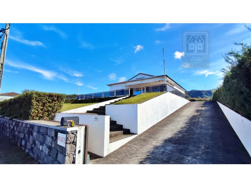 2 - vente maison vue mer ponta delgada les açores portugal