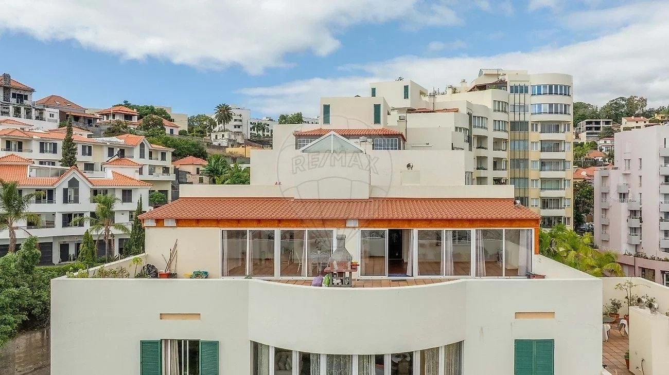 2 - verkoop appartement uitzicht op zee funchal madeira portugal