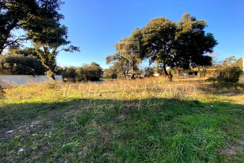 2 - venta terreno saint-quentin-la-poterie gard francia