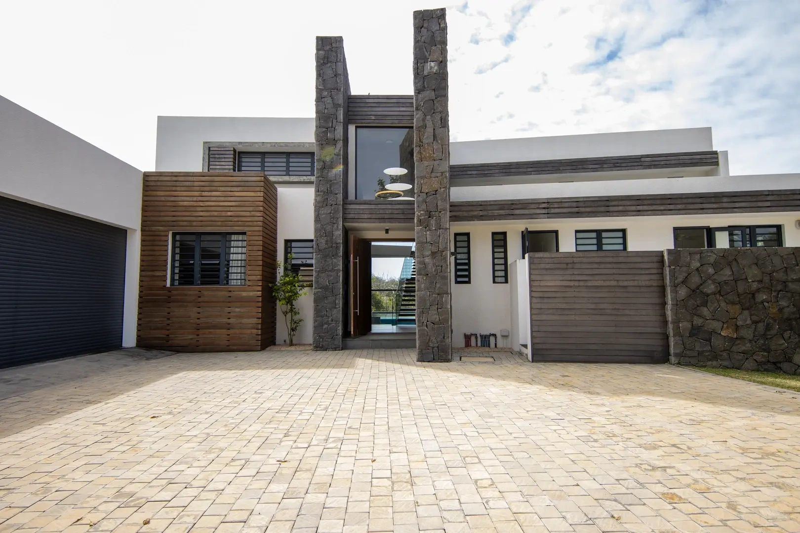2 - waterfront villa for sale in haute rive rivière du rempart mauritius