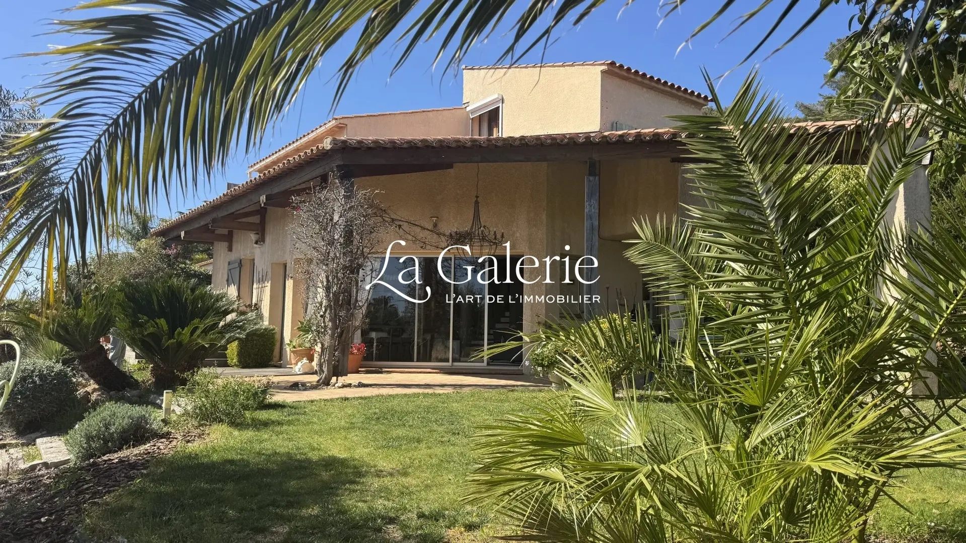 2 - venta casa vista al mar carqueiranne var francia