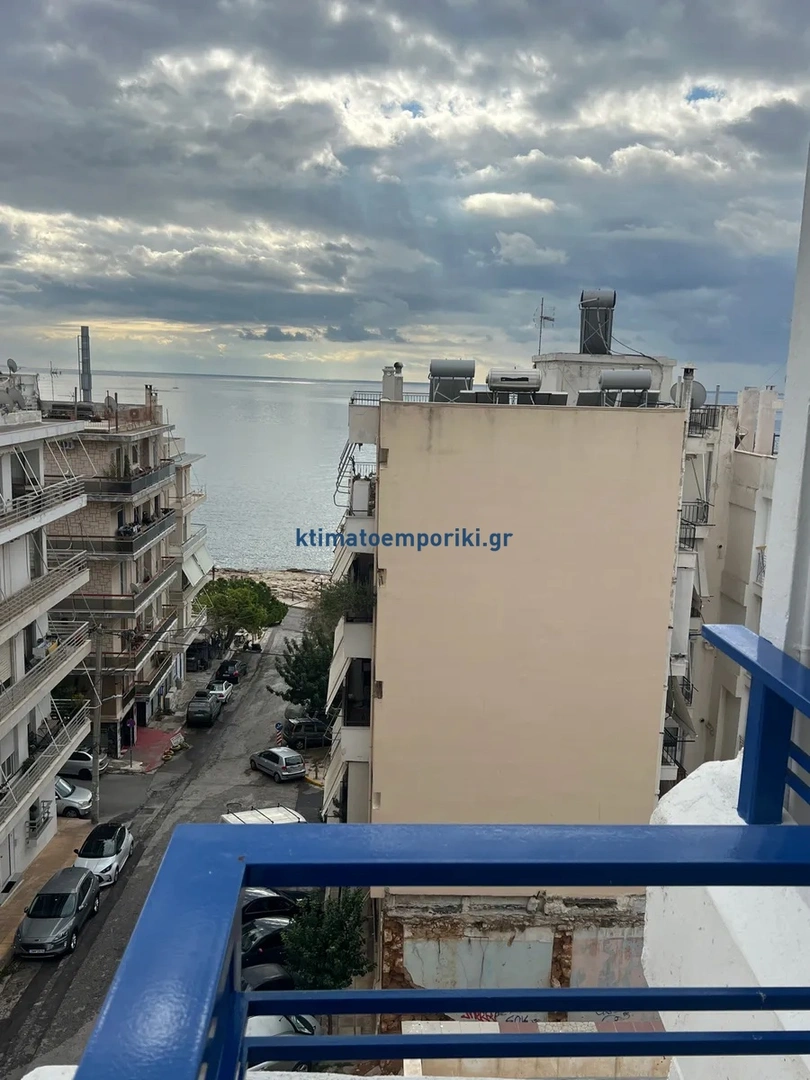 2 - vente appartement pieds dans l'eau piraeus attique grèce