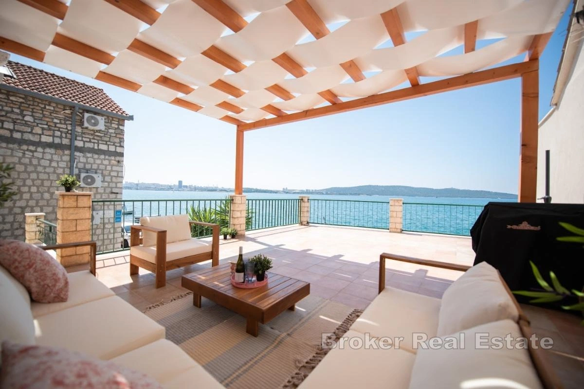 1 - venda casa frente ao mar kaštela split-dalmácia croácia