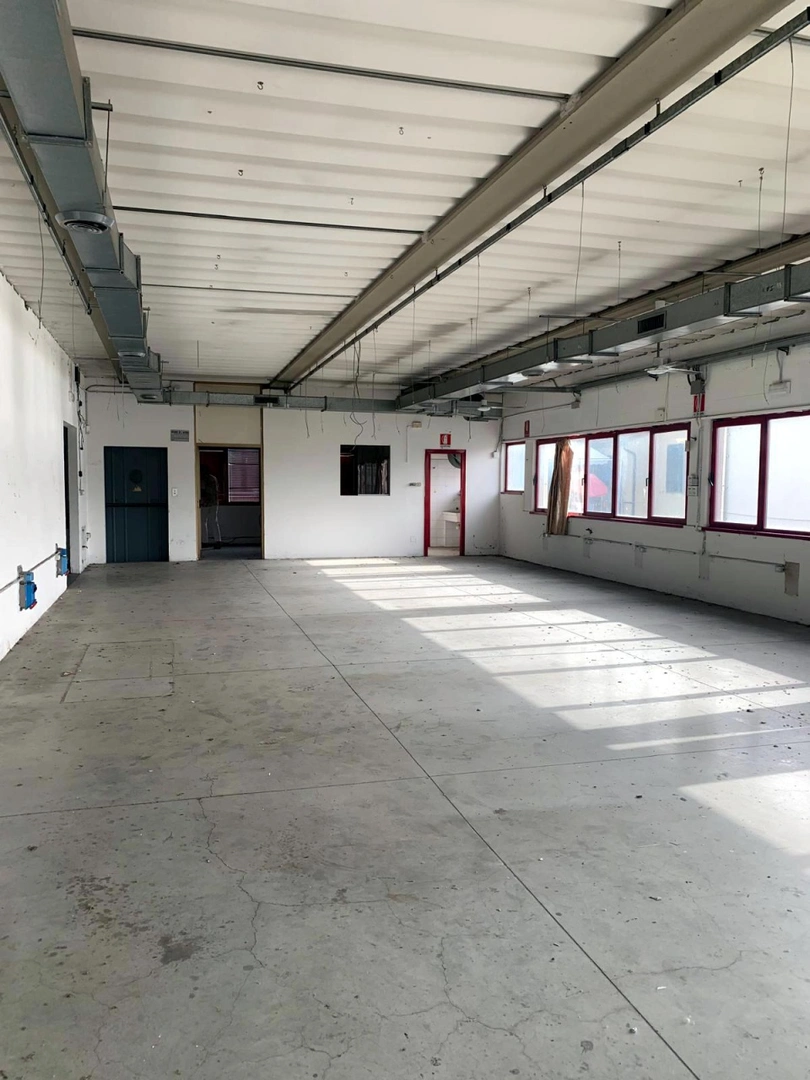 2 - venta comercio scandicci toscana italia