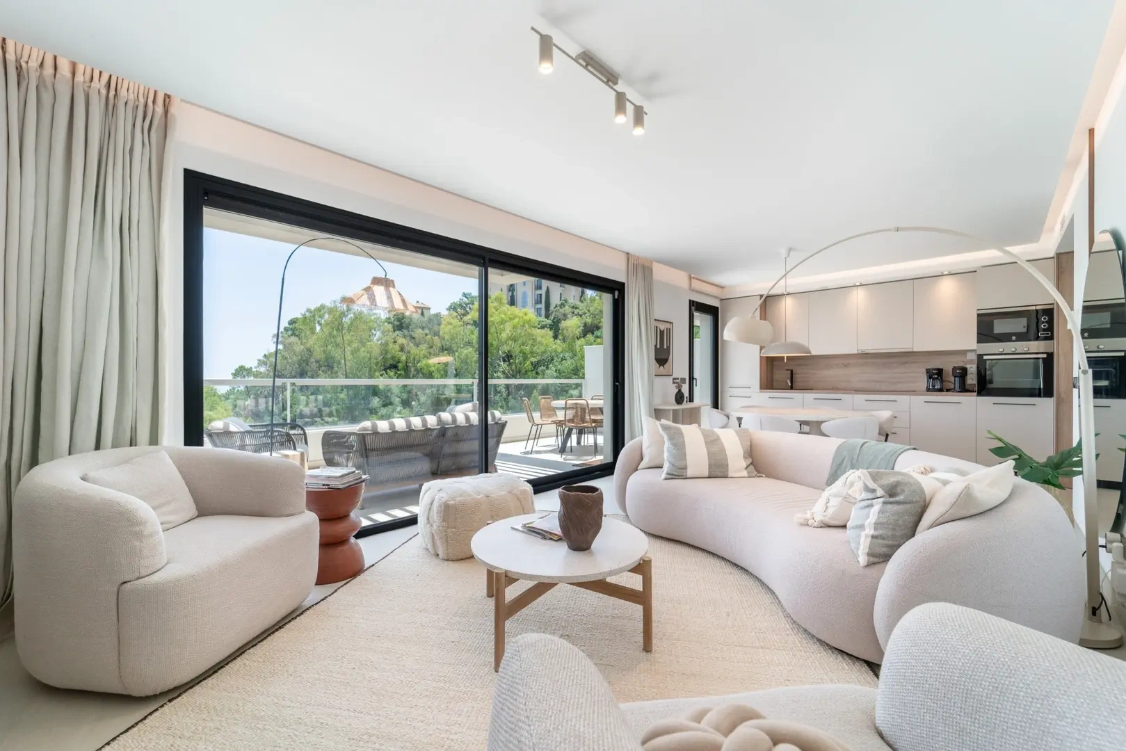 2 - sea view apartment for sale in benahavis - costa del sol andalusia spain