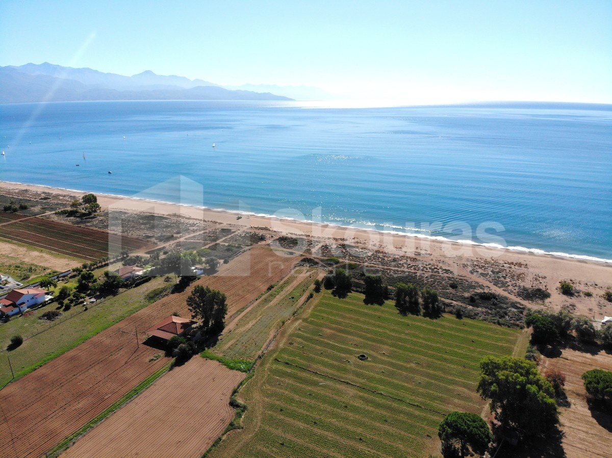 2 - waterfront house for sale in messíni peloponnese greece