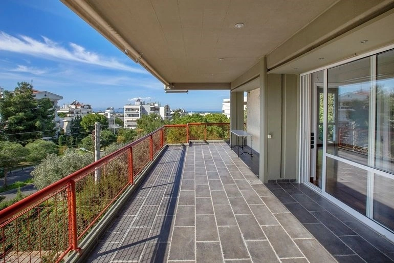 2 - vendita appartamento vista mare glyfada attica grecia