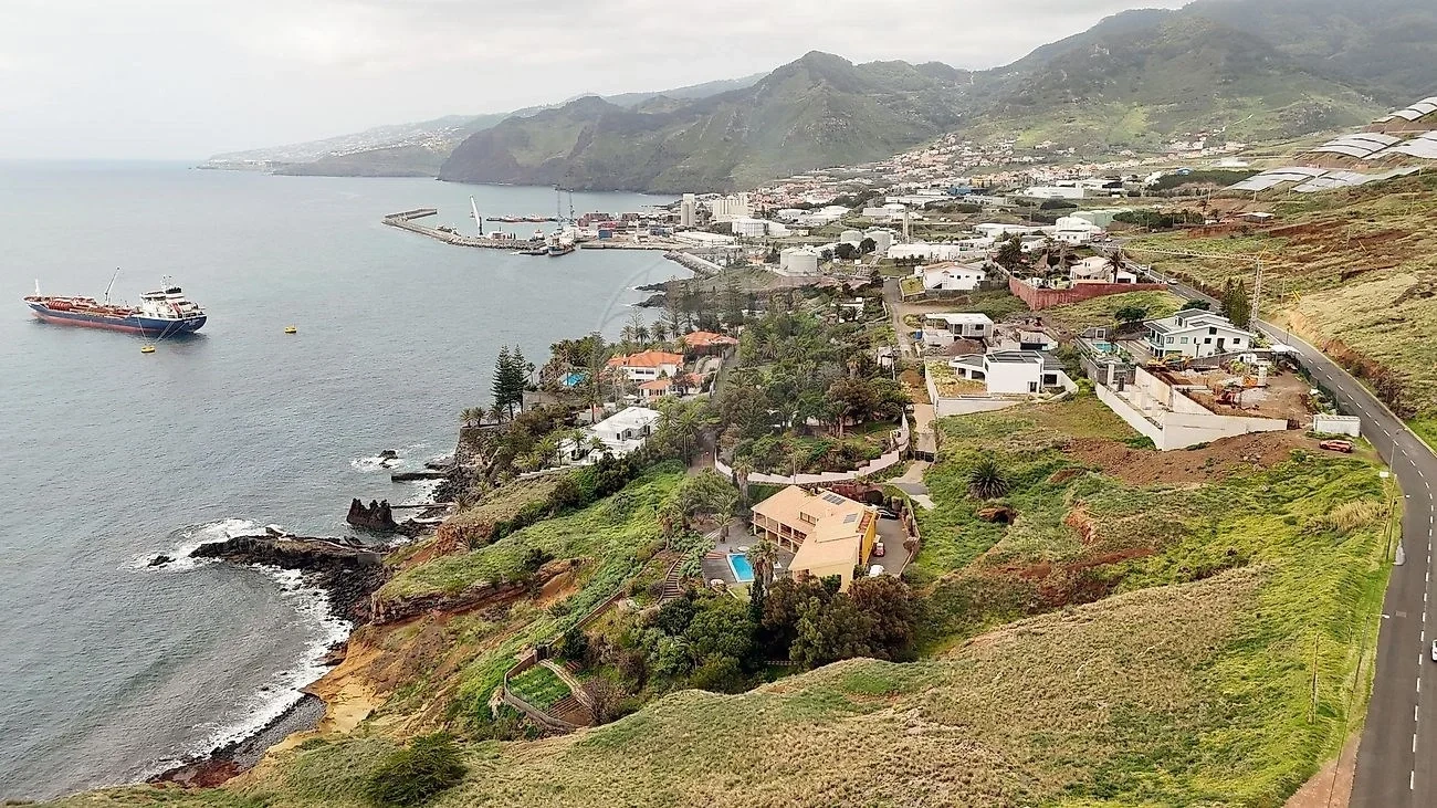 1 - verkoop terrein machico madeira portugal
