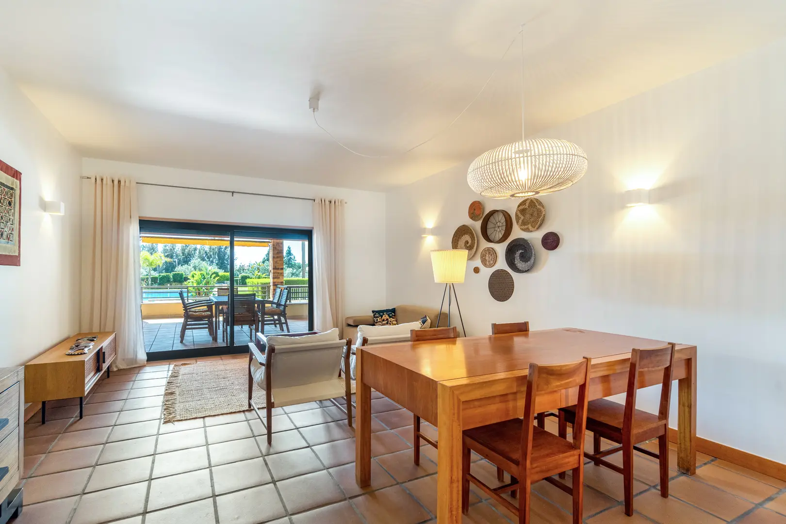 Apartamento con piscina